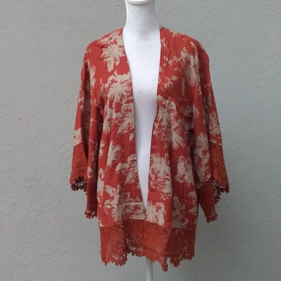Urban Outfitters Kimchi Blue Kimono Size Med Rust Boardwalk Floral Lace Preppy - Picture 2 of 7